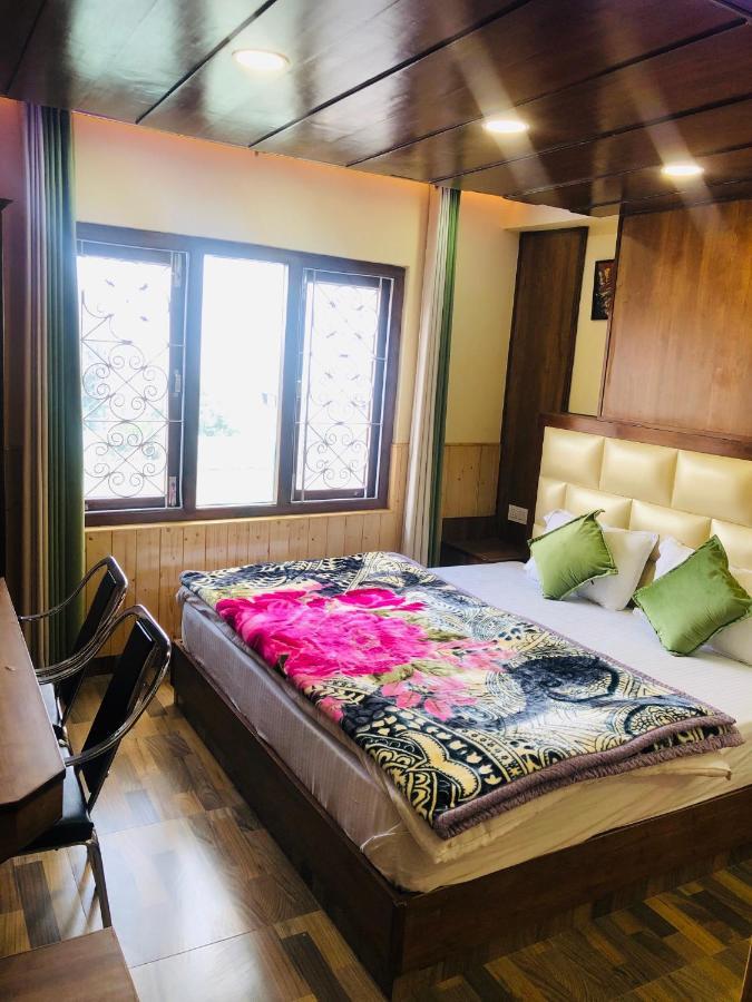 Valley Crown B&B Shimla Exterior foto